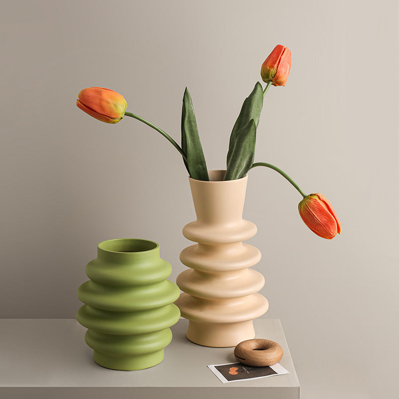 Donut Ceramic Vase – Fun Decorative Ornament for Home Decor